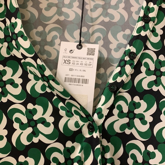 Brand New! Zara top size XS - Picture 3 of 7